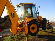 Услуги экскаватора-погрузчика JCB 4сх (Экскаваторы-погрузчики)